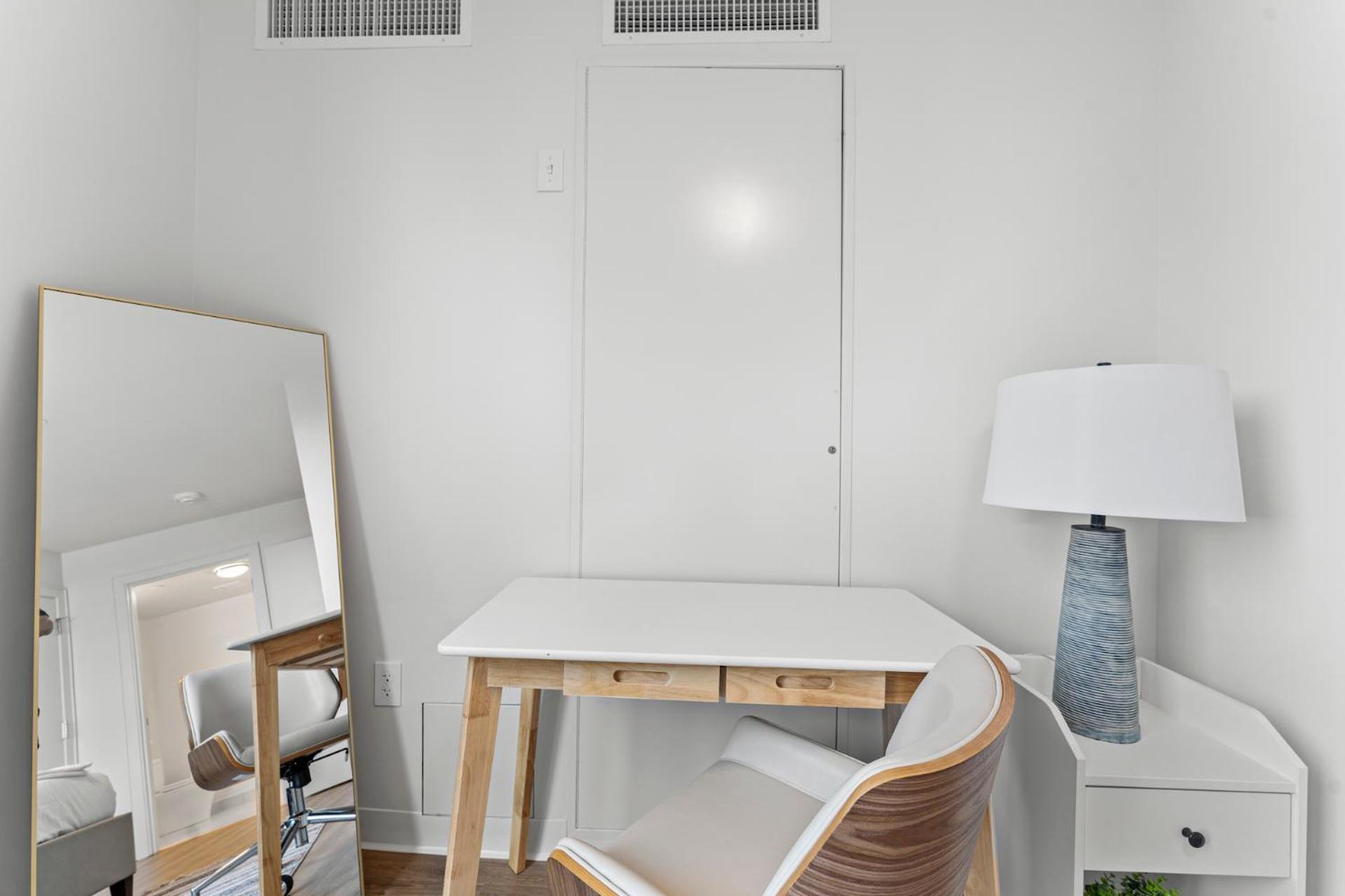 Furnished Luxury Apartment Next To Harvard Stadium Бостон Экстерьер фото