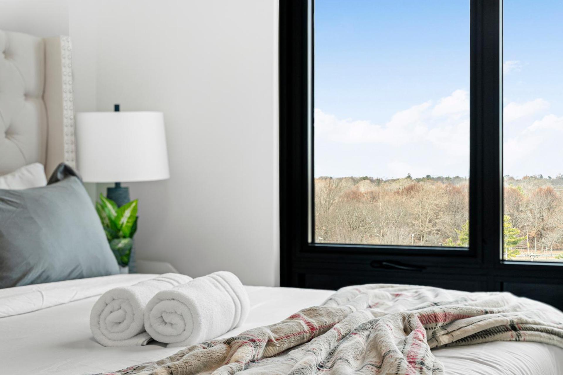 Furnished Luxury Apartment Next To Harvard Stadium Бостон Экстерьер фото
