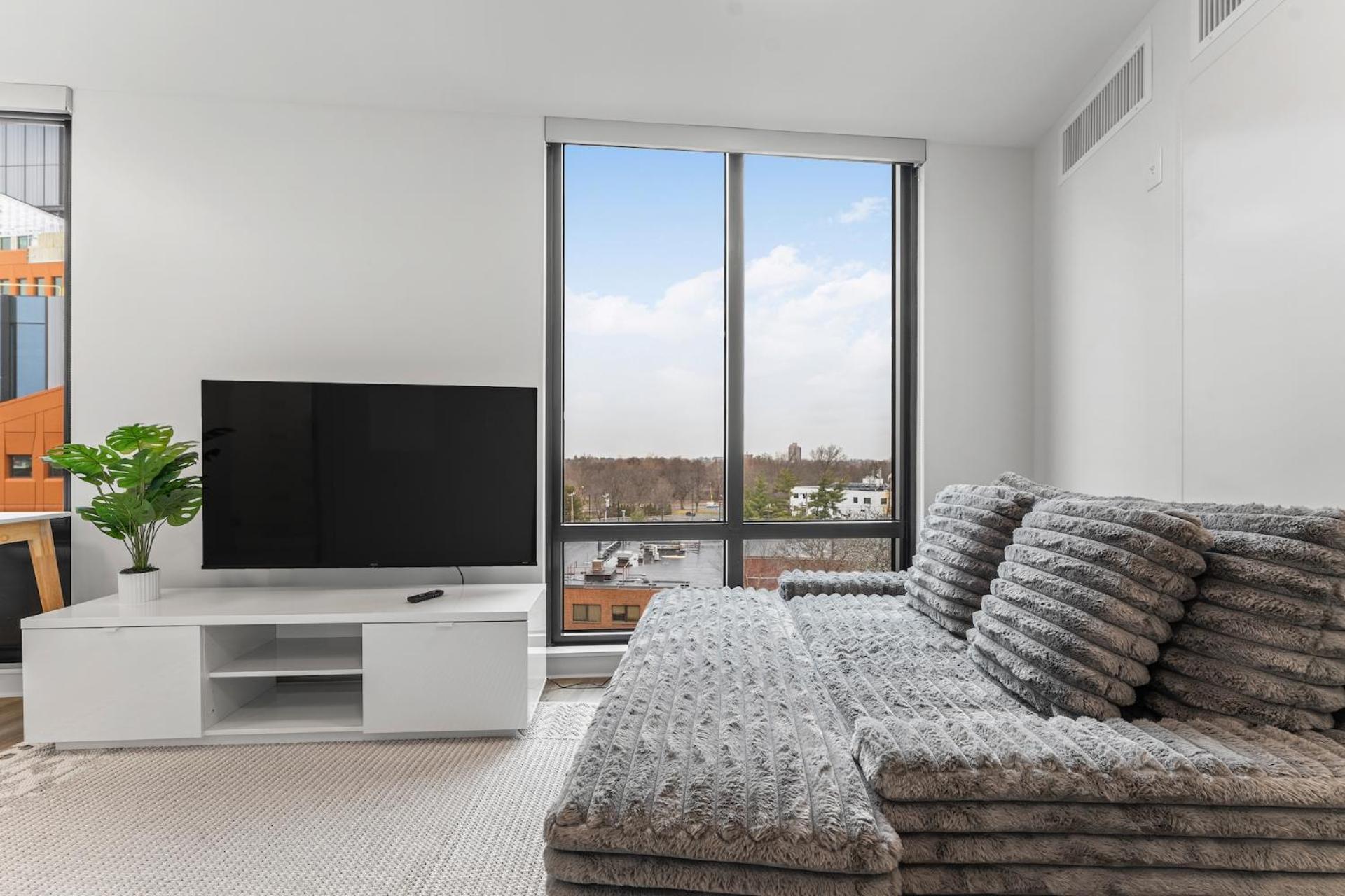 Furnished Luxury Apartment Next To Harvard Stadium Бостон Экстерьер фото